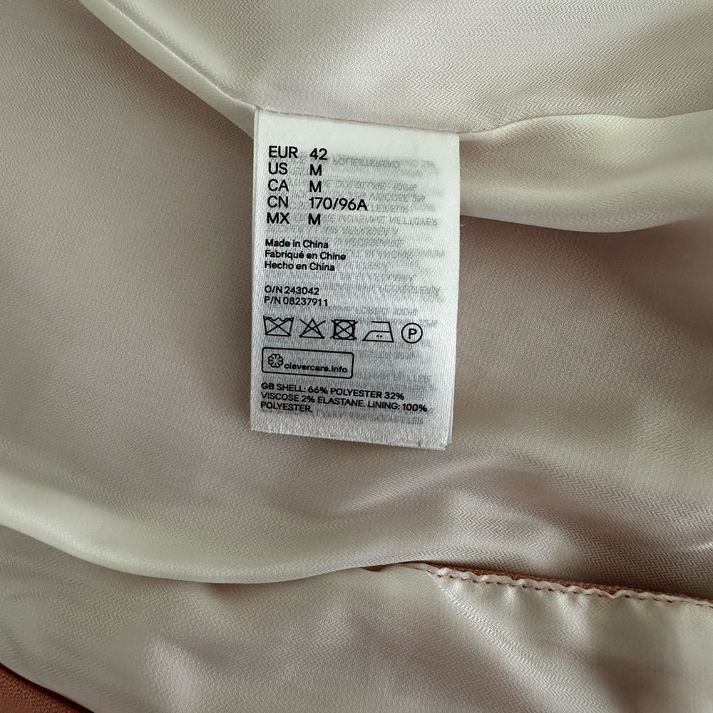 Zara Women's Blazer jacket in Warm Peach - Picture 6 of 15